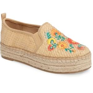 Sam Edelman Carrin Embroidered floral platform
